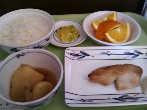 ４月４日遅めの昼食（魚が美味しかった！）